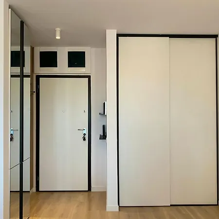 Elegant Afi With Panoramic View - Metro Laminorului *